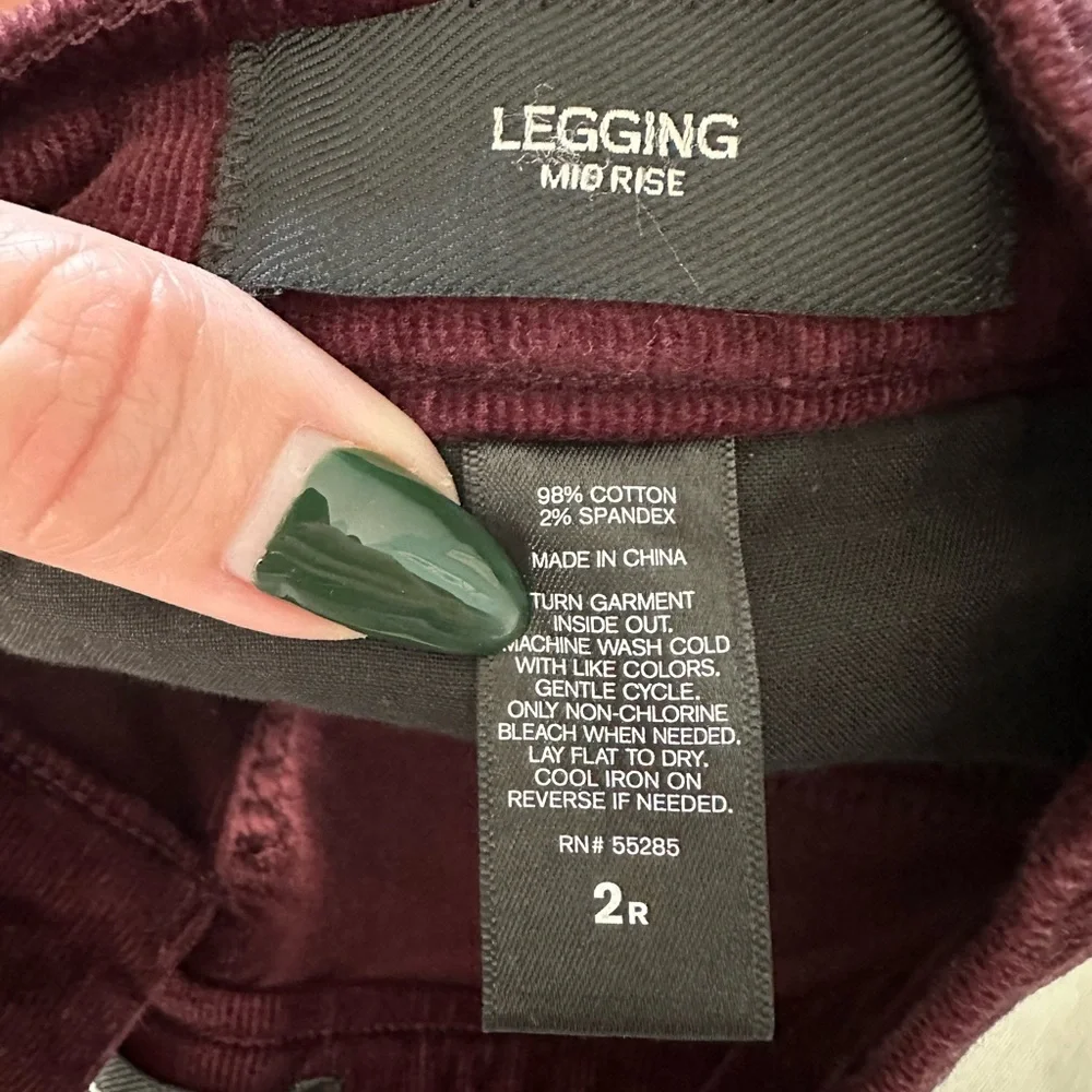 Women's EXPRESS Burgundy Corduroy Leggings Pants Size 2R 2